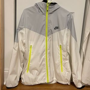 Small Men Nike Wind breaker